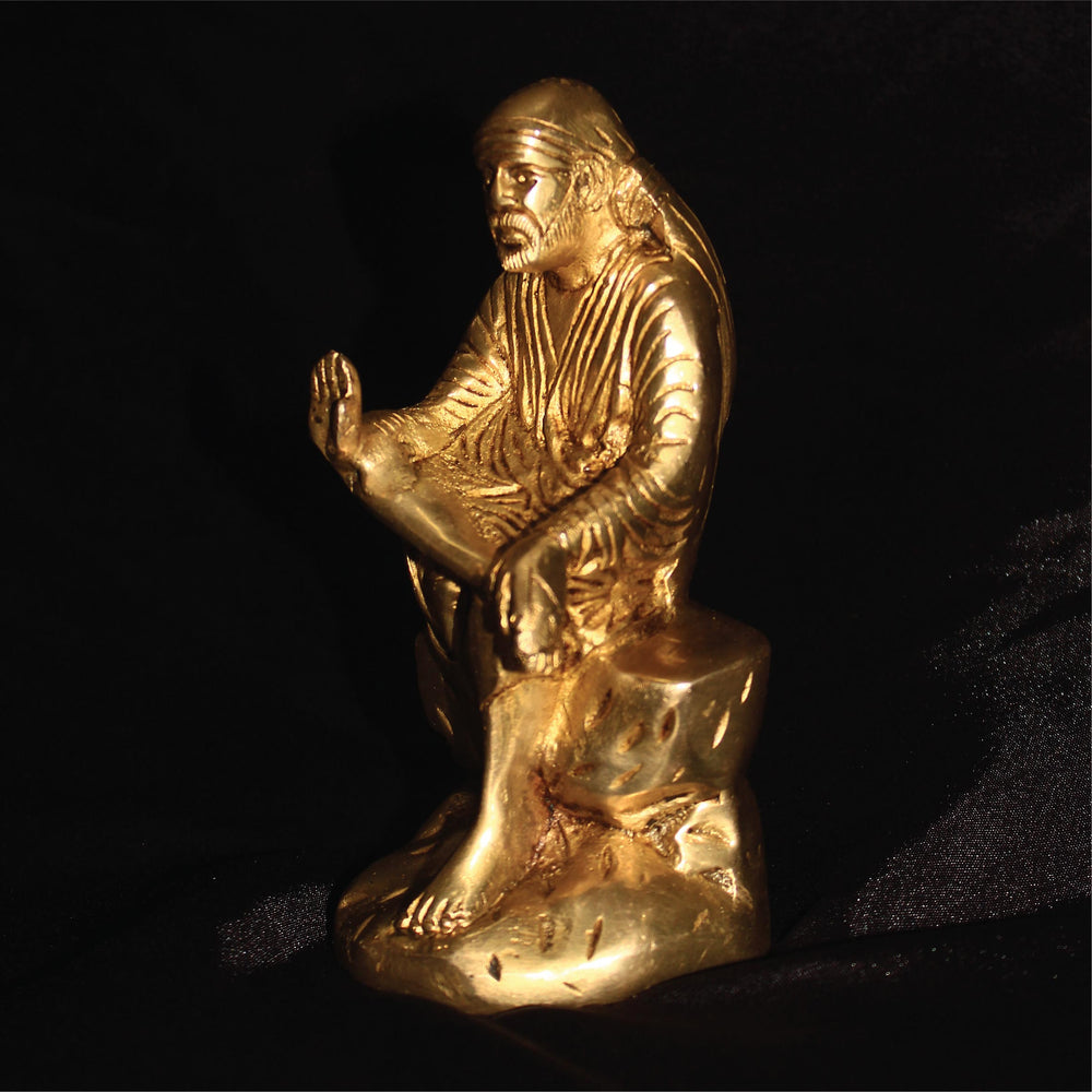 Saibaba Murti Idol Statue - Indian Sculpture - Premium Brass Shirdi Sai Baba - Beautiful Sai Baba 6 Inches